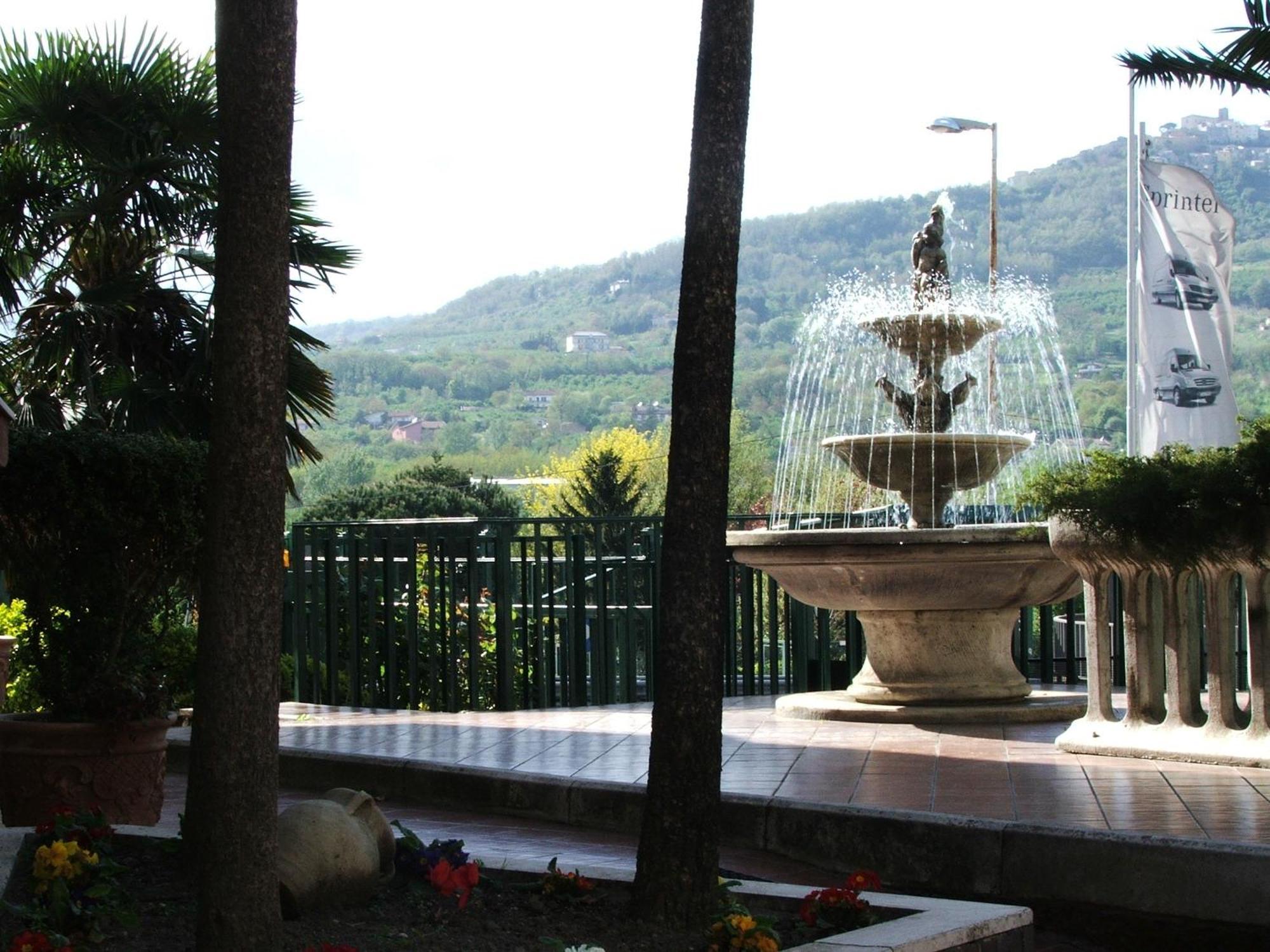 Cristal Hotel Manocalzati Exterior photo