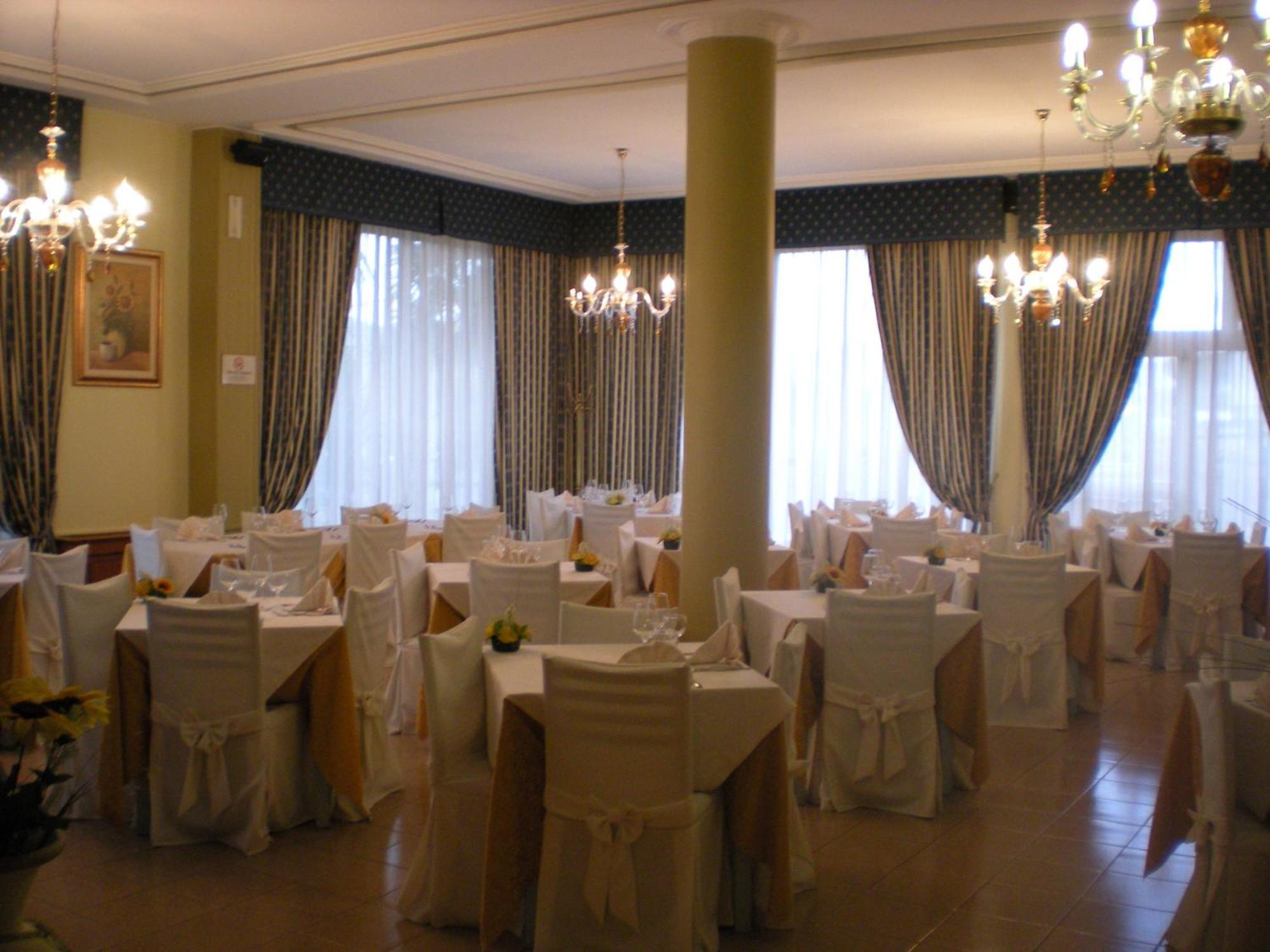 Cristal Hotel Manocalzati Exterior photo