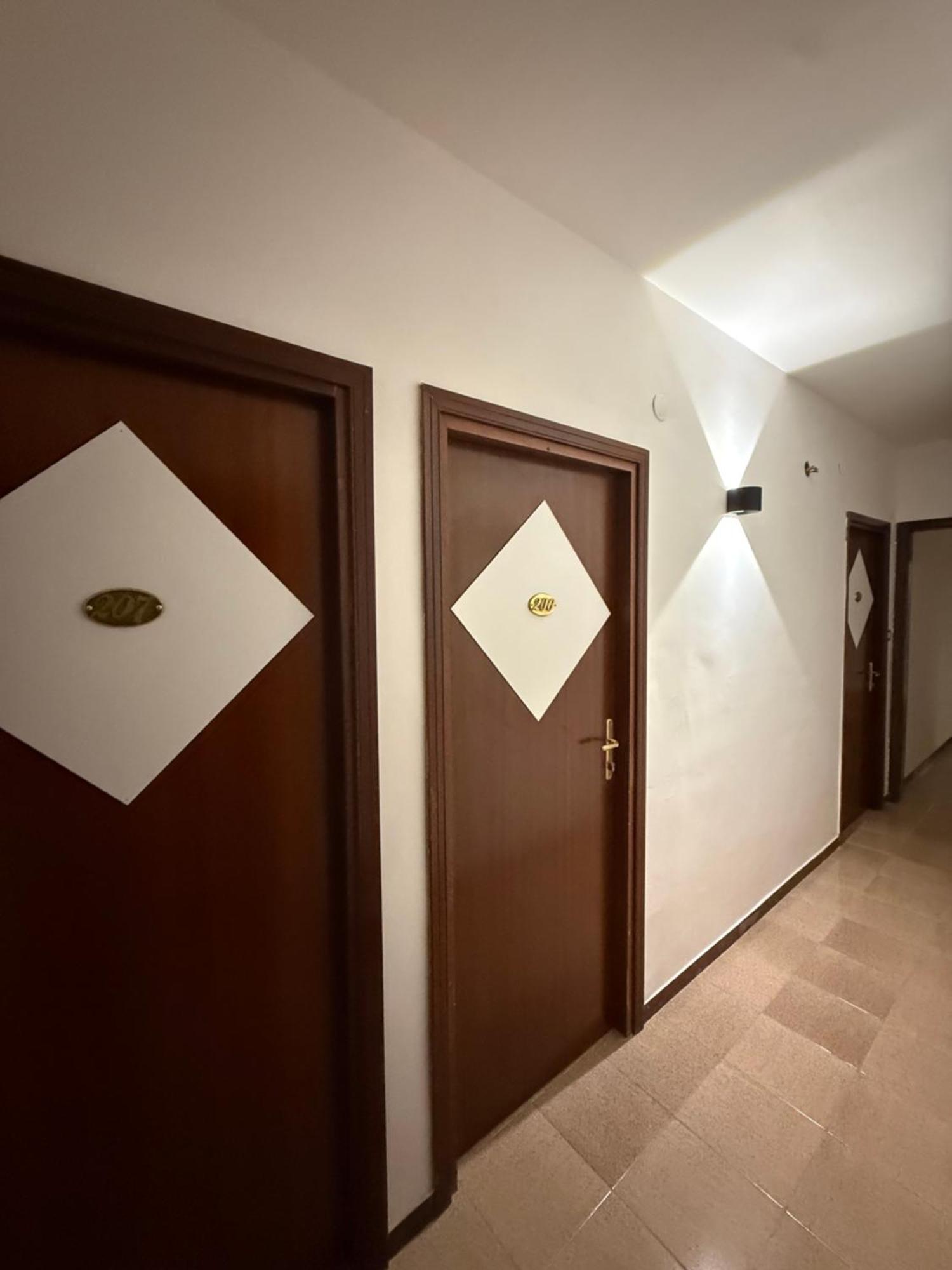 Cristal Hotel Manocalzati Exterior photo