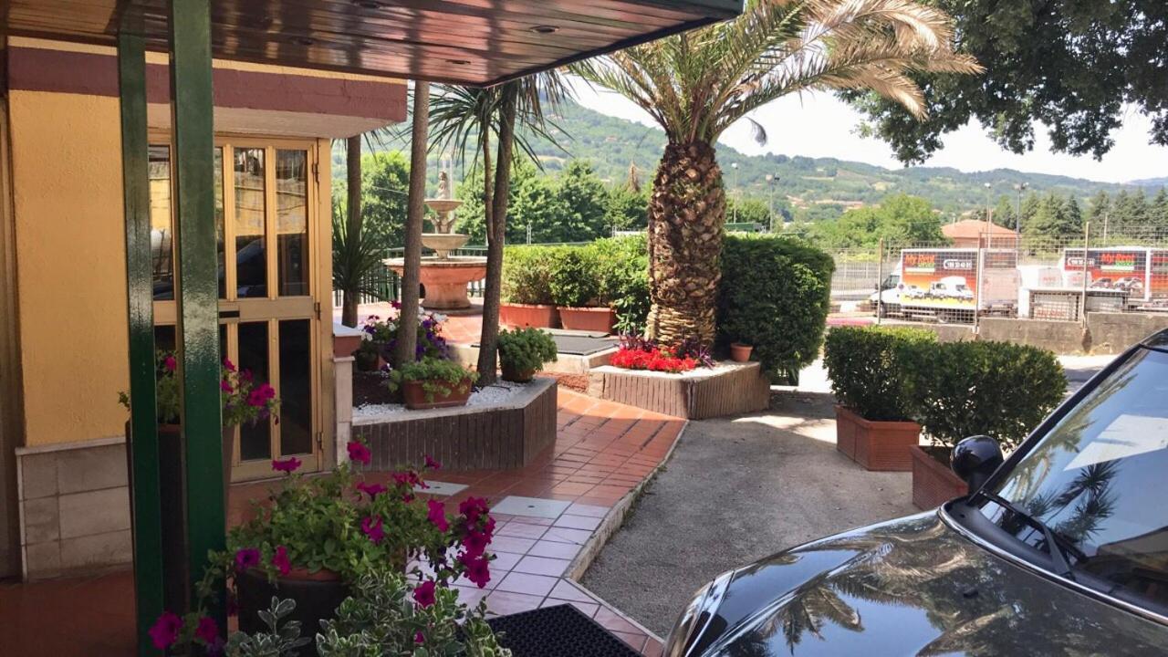 Cristal Hotel Manocalzati Exterior photo